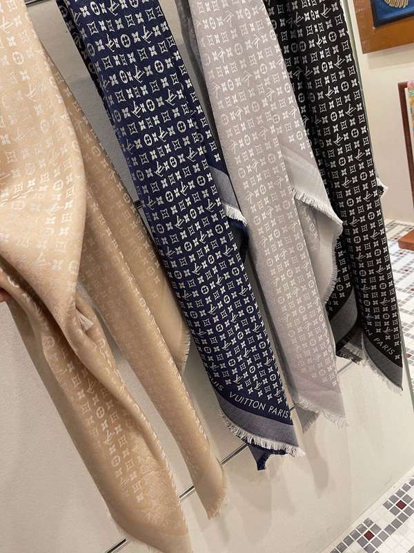 Louis Vuitton Scarf LVC00542 Louis Vuitton Scarf LVC00542